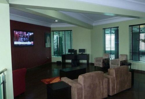 هتل The Gate Luxury Apartment