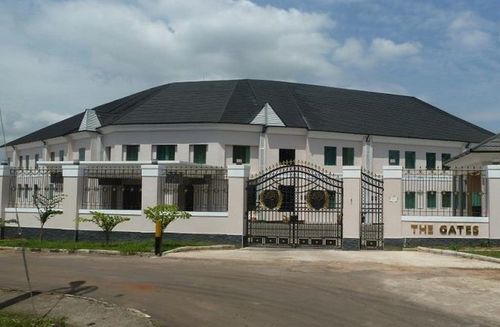 هتل The Gate Luxury Apartment