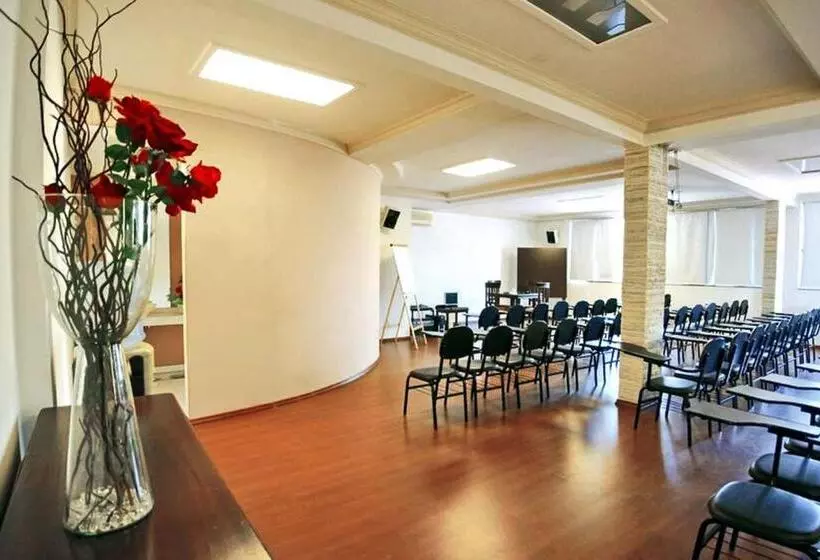 Hotelli Ubaense Plaza