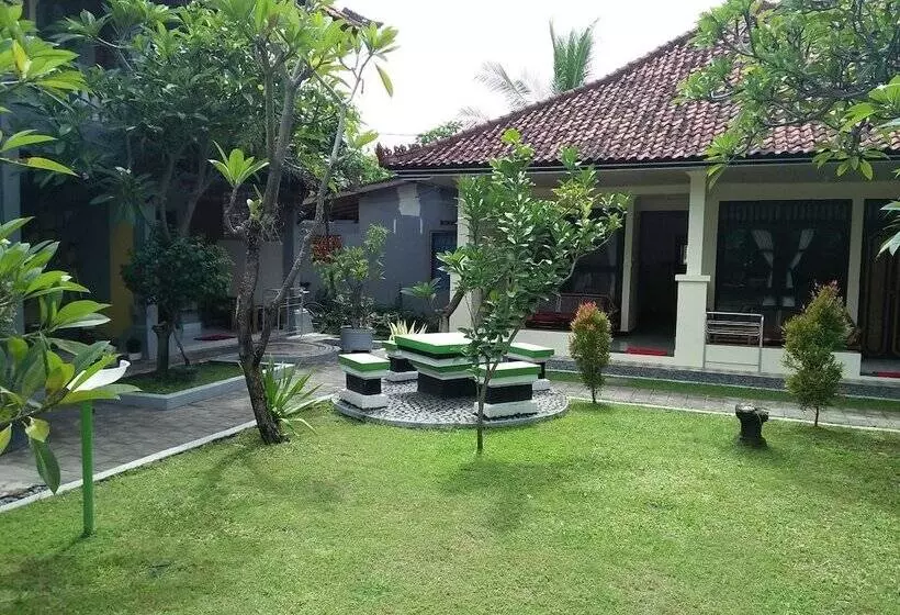 Majatalo Puri Mandhara Lovina