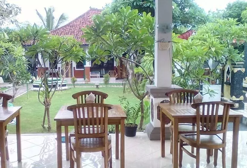 Majatalo Puri Mandhara Lovina