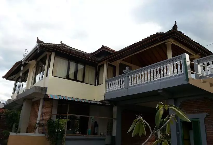 Majatalo Puri Mandhara Lovina