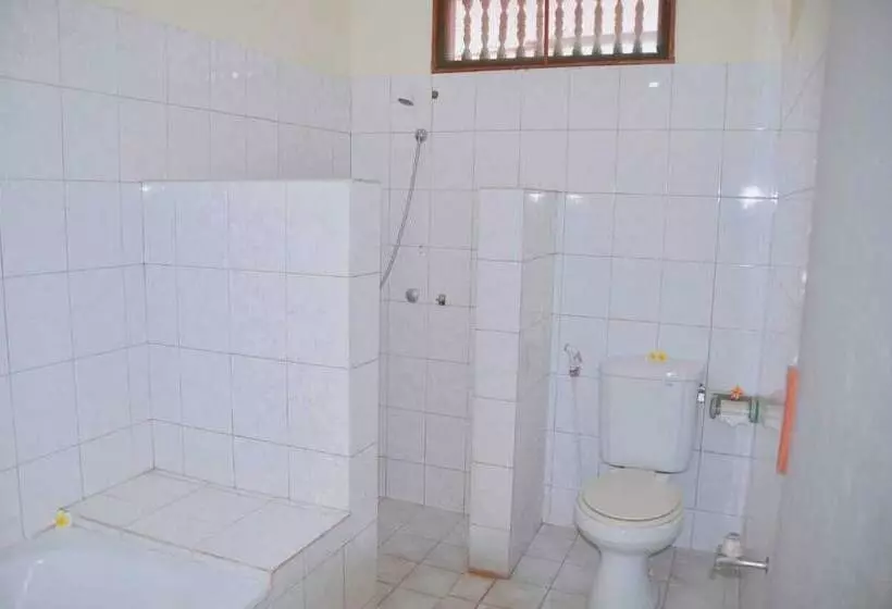 Majatalo Puri Mandhara Lovina