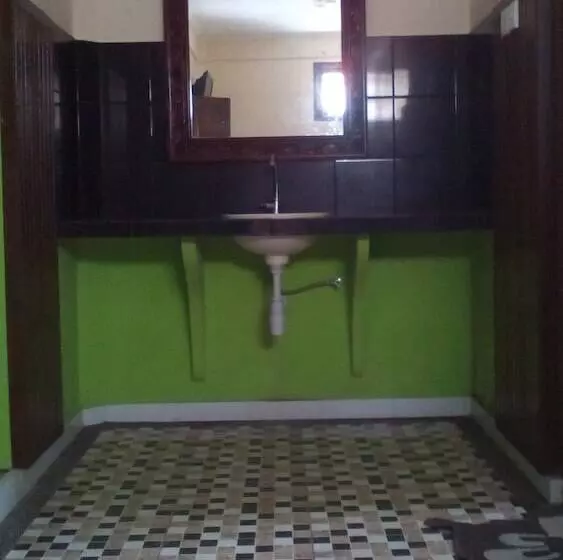 Majatalo Puri Mandhara Lovina