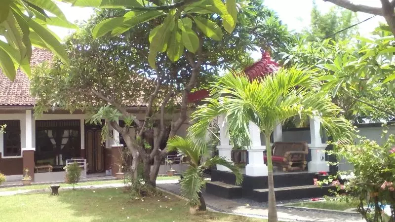 Majatalo Puri Mandhara Lovina