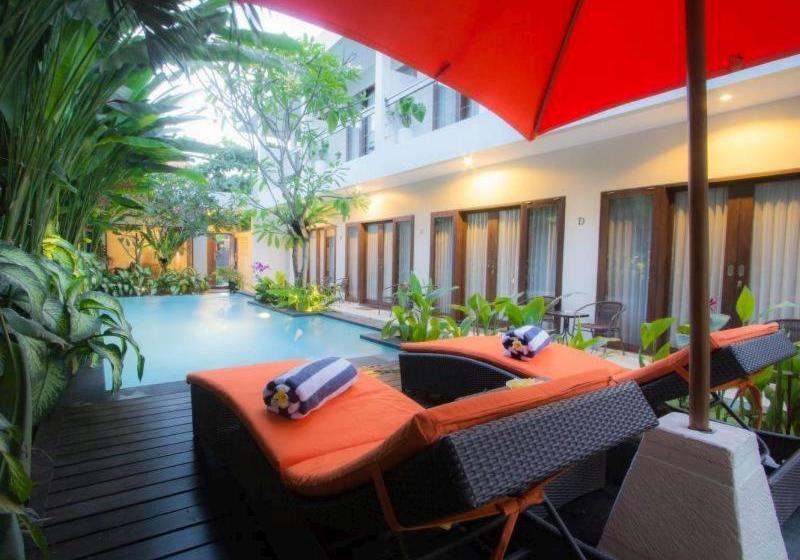 호텔 The Pavilion  Kuta