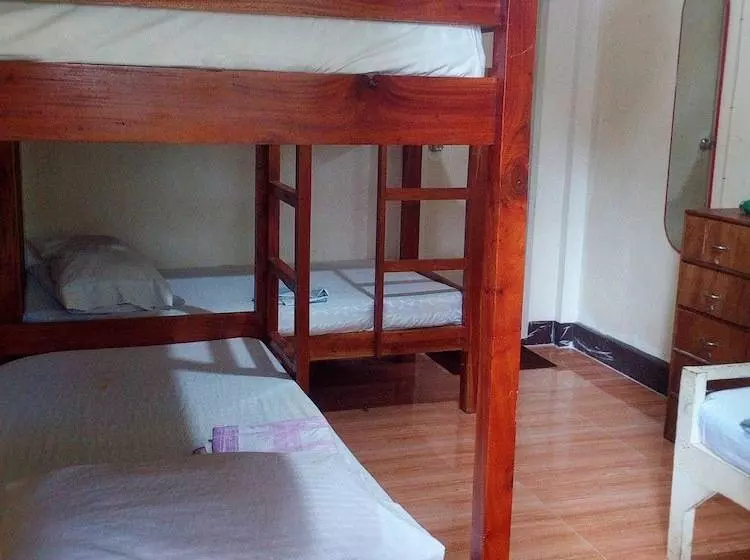 Emok S Guest House   Hostel