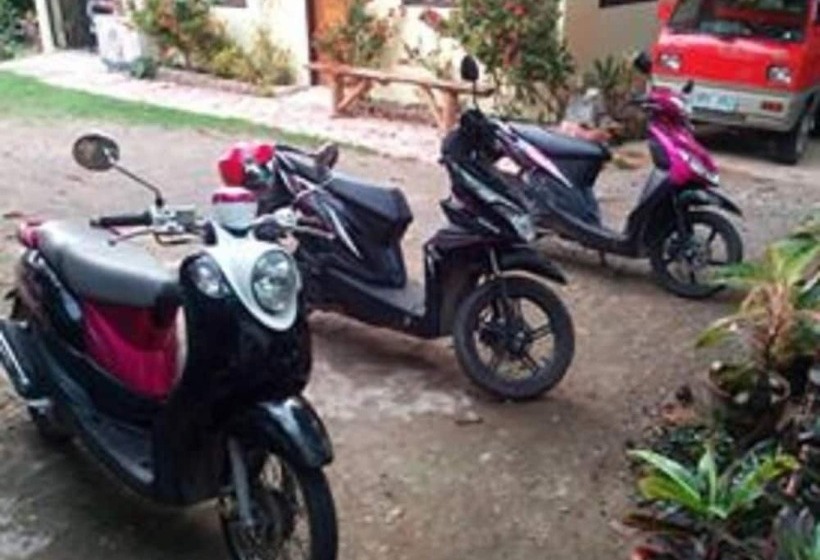 Emok S Guest House Hostel