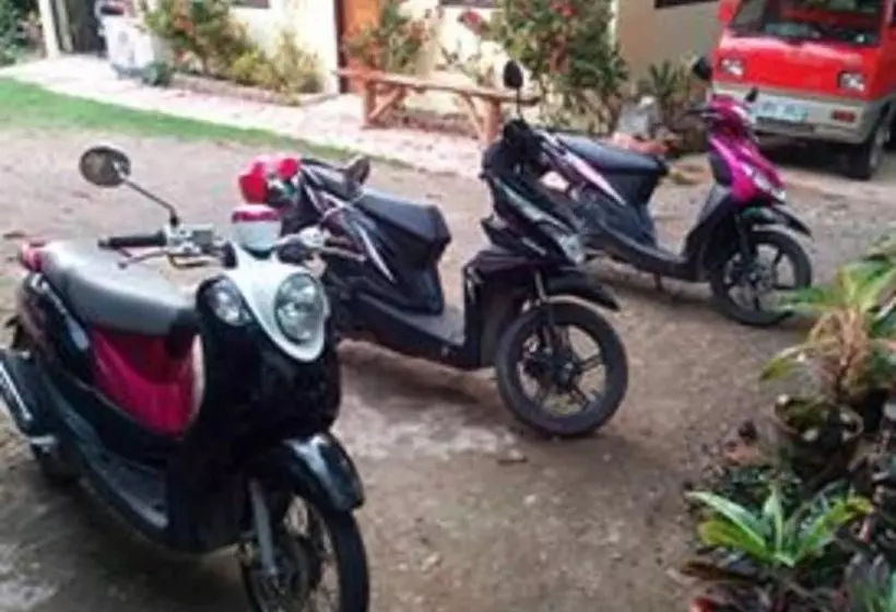 Emok S Guest House   Hostel