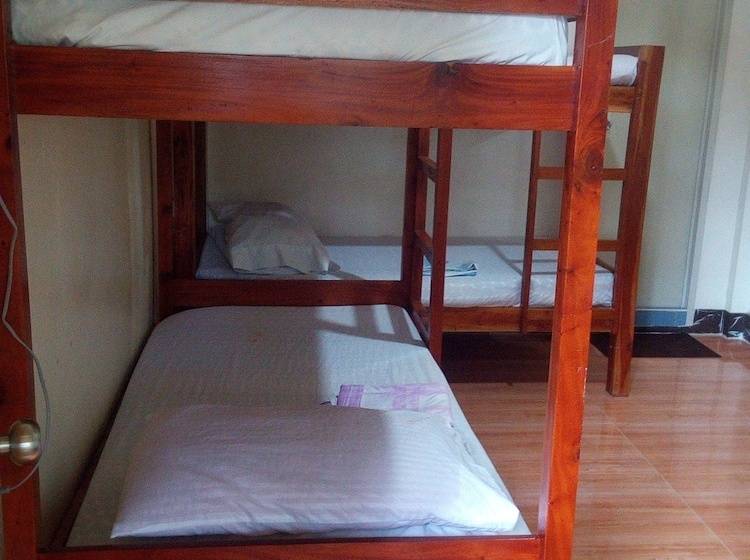 Emok S Guest House Hostel