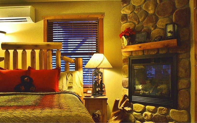 민박 Bear Lodges & 131 Main Street