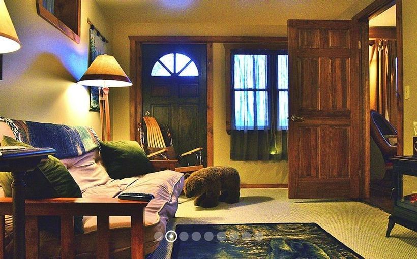 민박 Bear Lodges & 131 Main Street