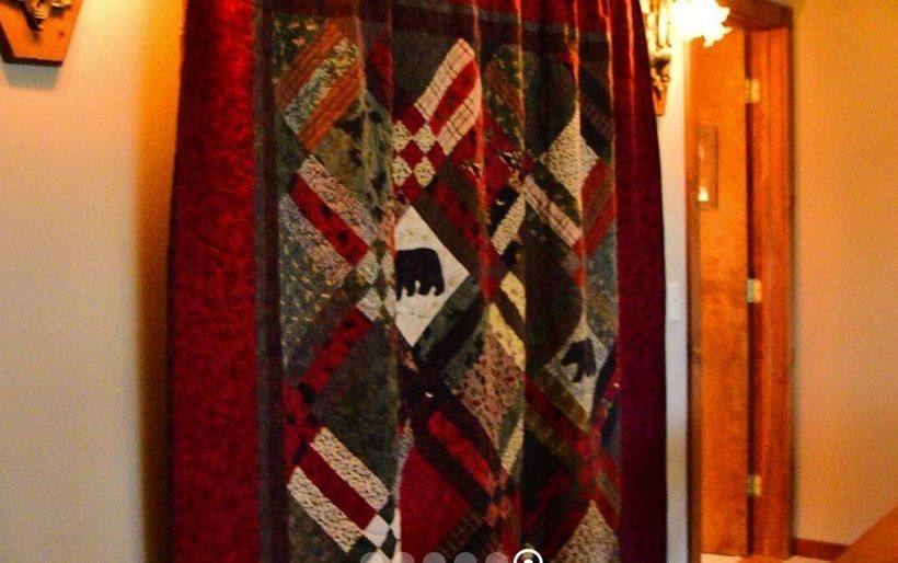 민박 Bear Lodges & 131 Main Street