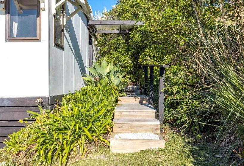 Drop Anchor At Enclosure Bay Beach By Waiheke Unlimited