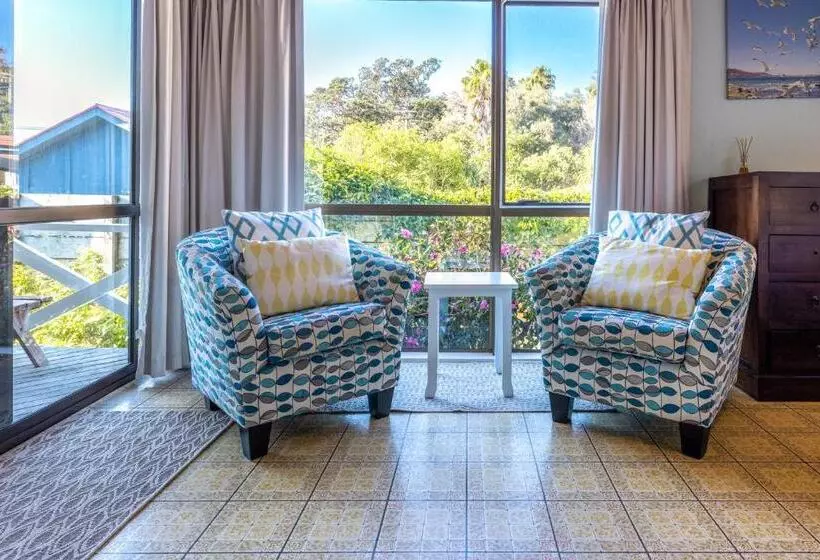 Drop Anchor At Enclosure Bay Beach By Waiheke Unlimited