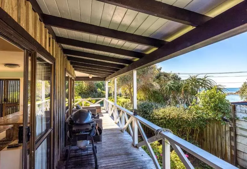 Drop Anchor At Enclosure Bay Beach By Waiheke Unlimited