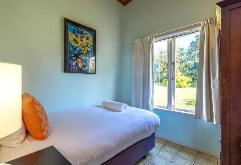 Drop Anchor At Enclosure Bay Beach By Waiheke Unlimited