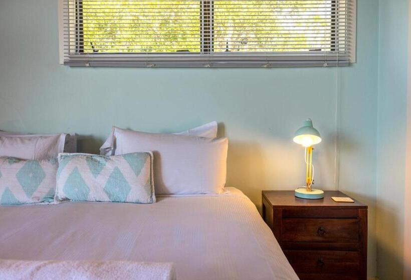 Drop Anchor At Enclosure Bay Beach By Waiheke Unlimited