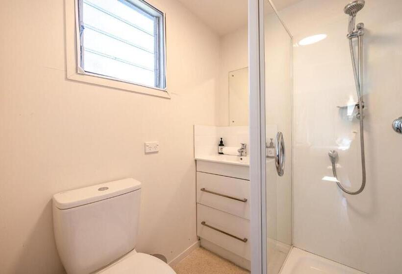 Drop Anchor At Enclosure Bay Beach By Waiheke Unlimited