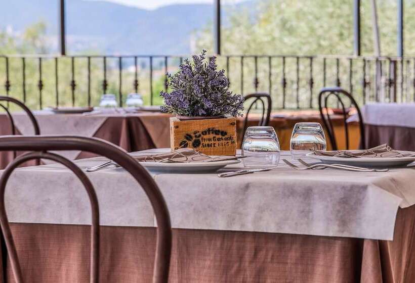 هتل Agriturismo Regno Verde