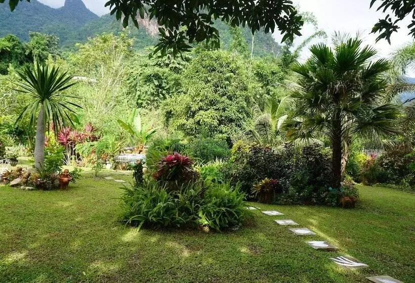 Hotelli Suanboon Cottage