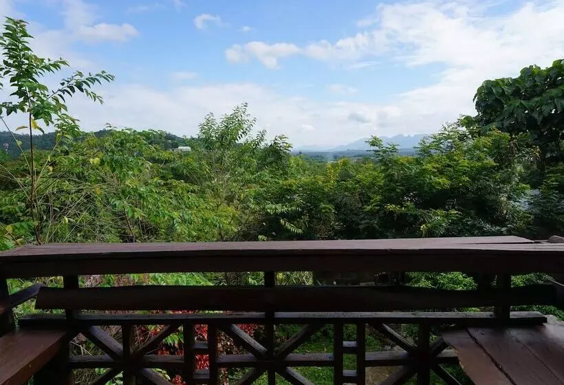 Hotelli Suanboon Cottage