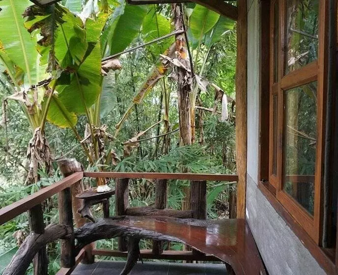 Hotelli Suanboon Cottage