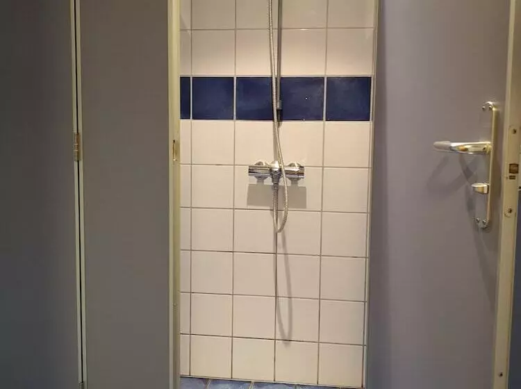 Hotelli Haugtun Gårdspensjonat Og Kulturverksted