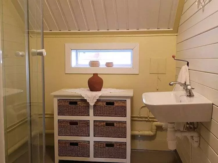 Hotelli Haugtun Gårdspensjonat Og Kulturverksted