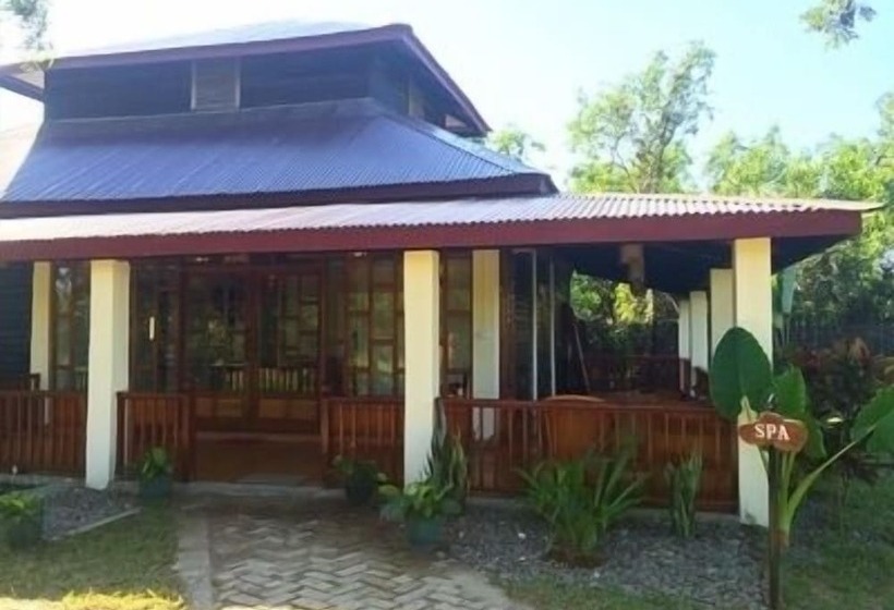 هتل Mrauk U Princess Resort