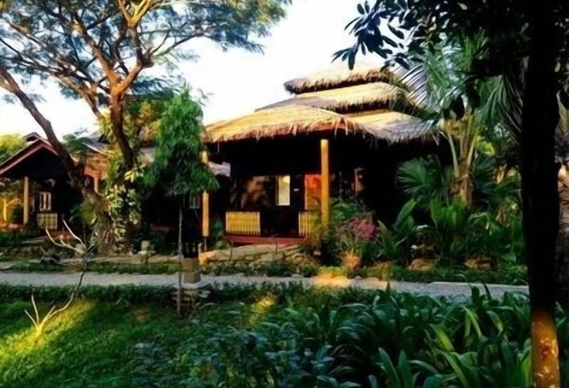 هتل Mrauk U Princess Resort