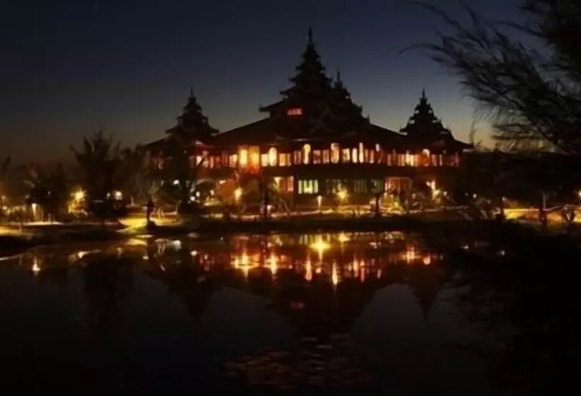 هتل Mrauk U Princess Resort