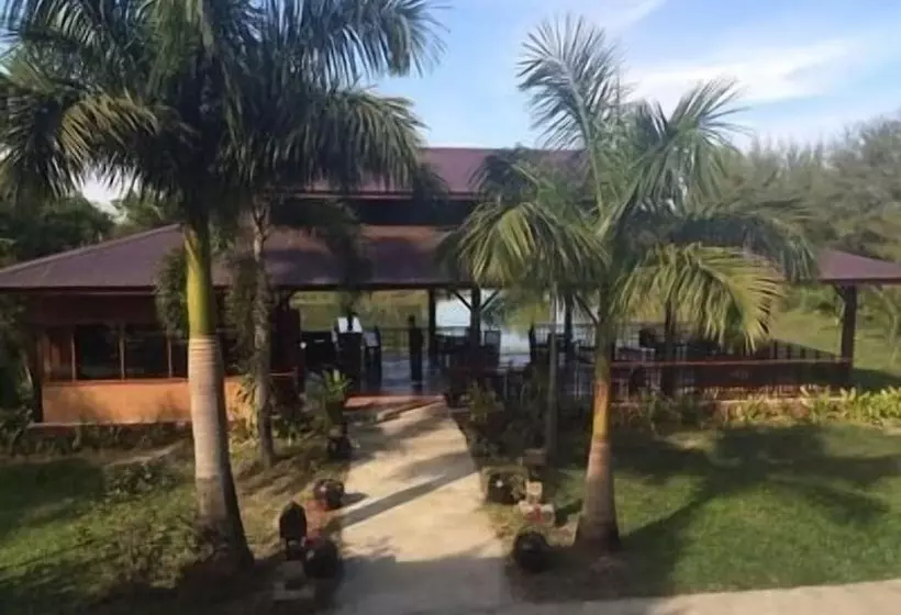 هتل Mrauk U Princess Resort