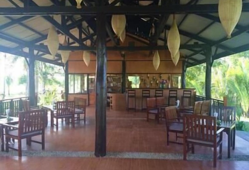 هتل Mrauk U Princess Resort