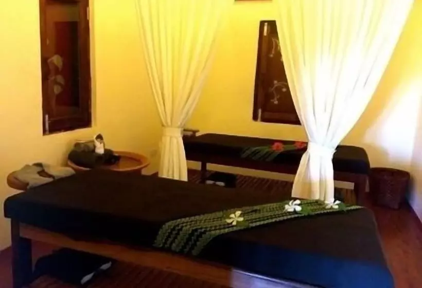هتل Mrauk U Princess Resort