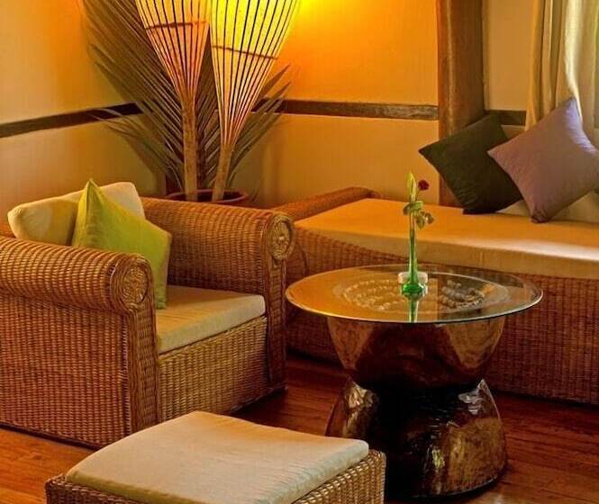 هتل Mrauk U Princess Resort