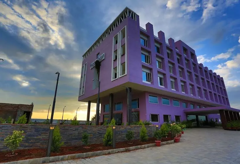 Hotelli Tgi Grand Nandan Kanan