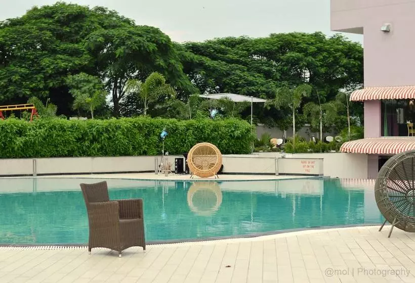 Hotelli Tgi Grand Nandan Kanan