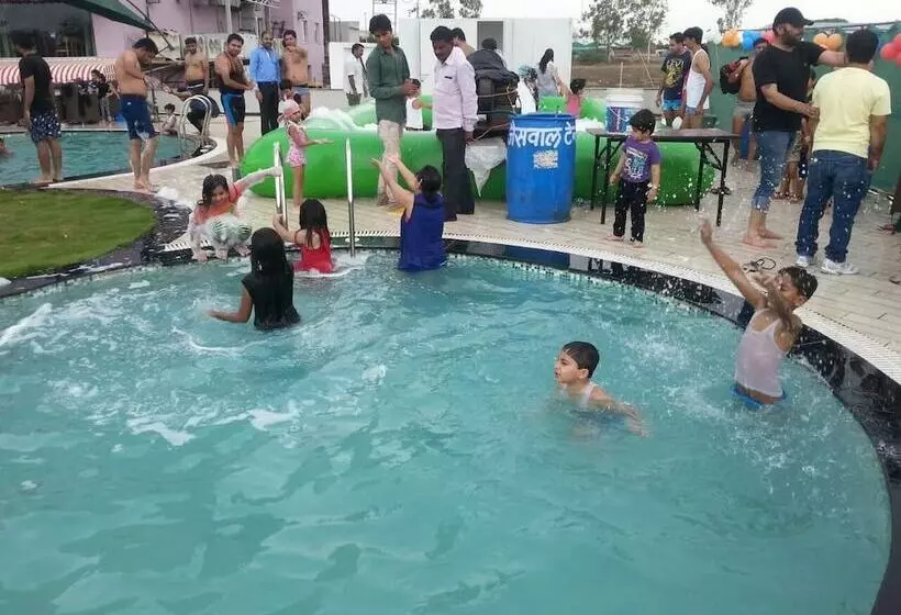 Hotelli Tgi Grand Nandan Kanan