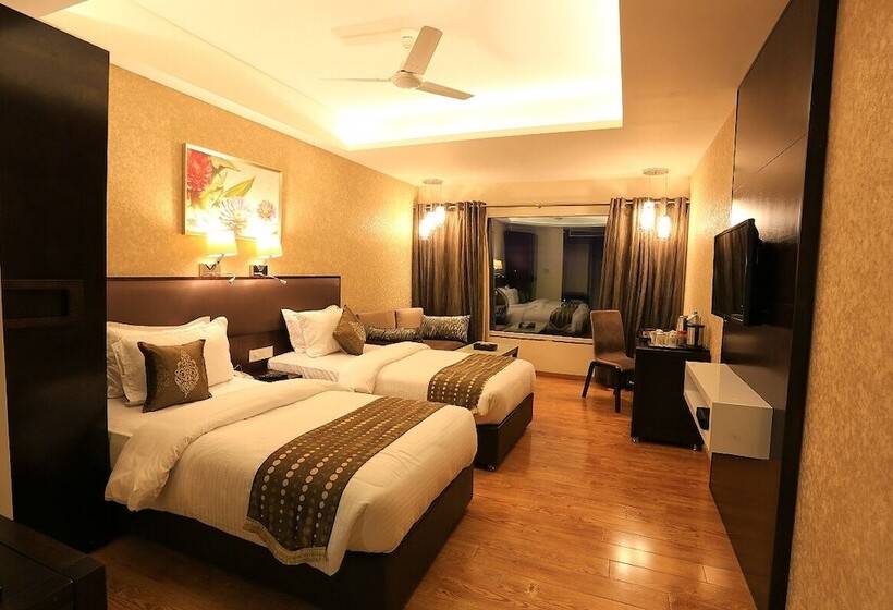 Отель Tgi Grand Nandan Kanan