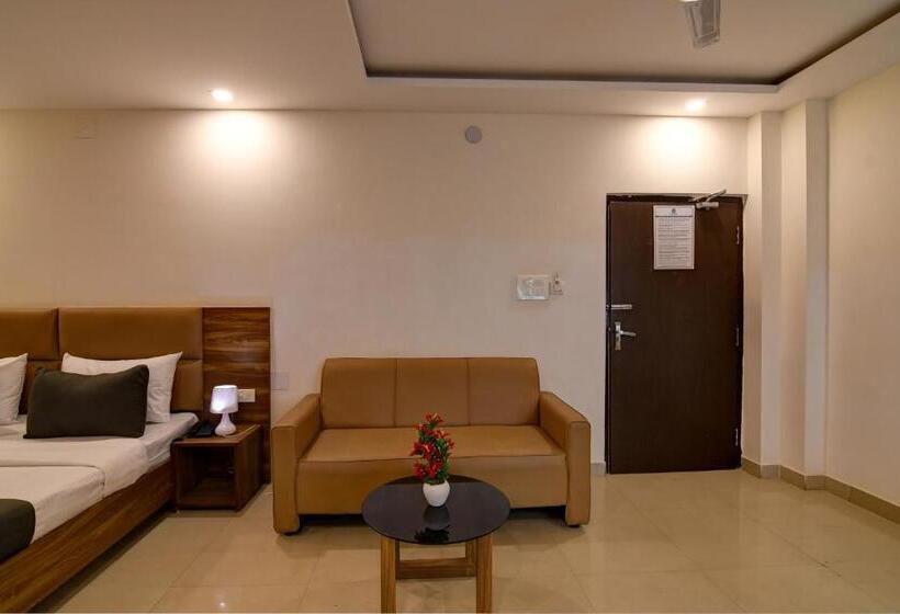 Hotel O Nilay Classic