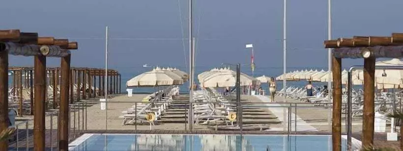 Hotelli Residence Villa Jolanda