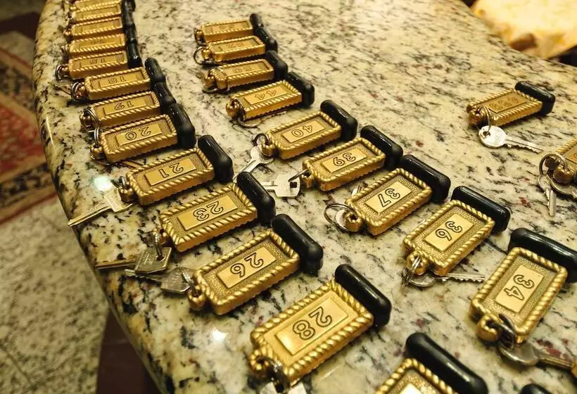 Hotelli Residence Villa Jolanda