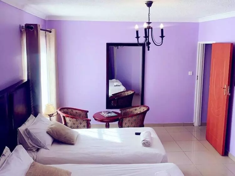 Hotelli Riverstone Guest Lodge