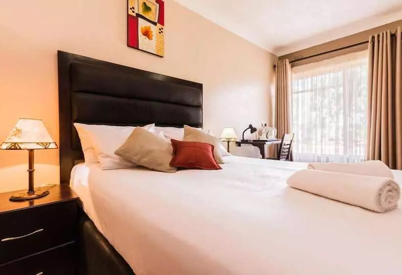 Hotelli Riverstone Guest Lodge