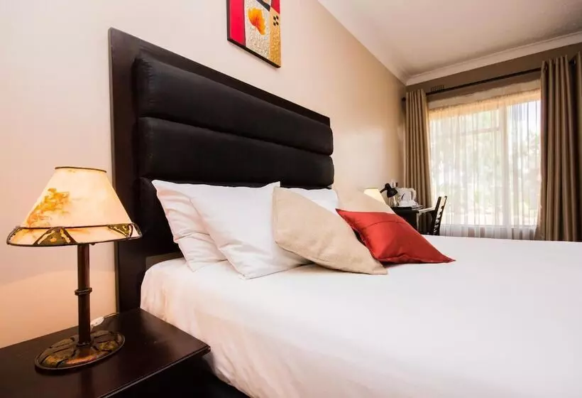 Hotelli Riverstone Guest Lodge