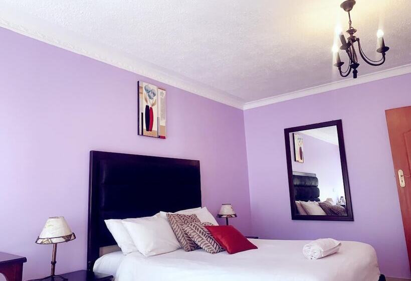 ホテル Riverstone Guest Lodge