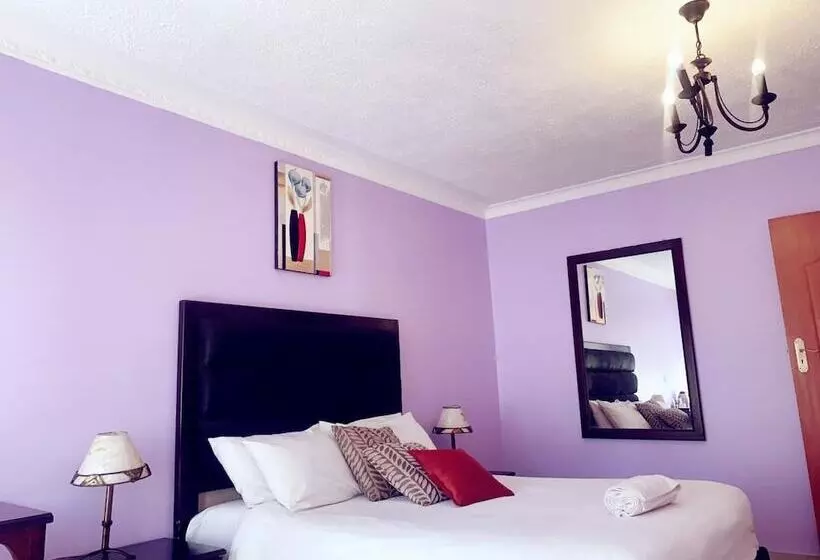 Hotelli Riverstone Guest Lodge