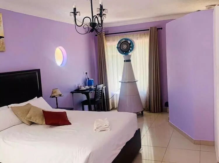 Hotelli Riverstone Guest Lodge