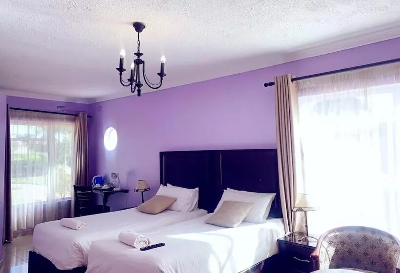 Hotelli Riverstone Guest Lodge